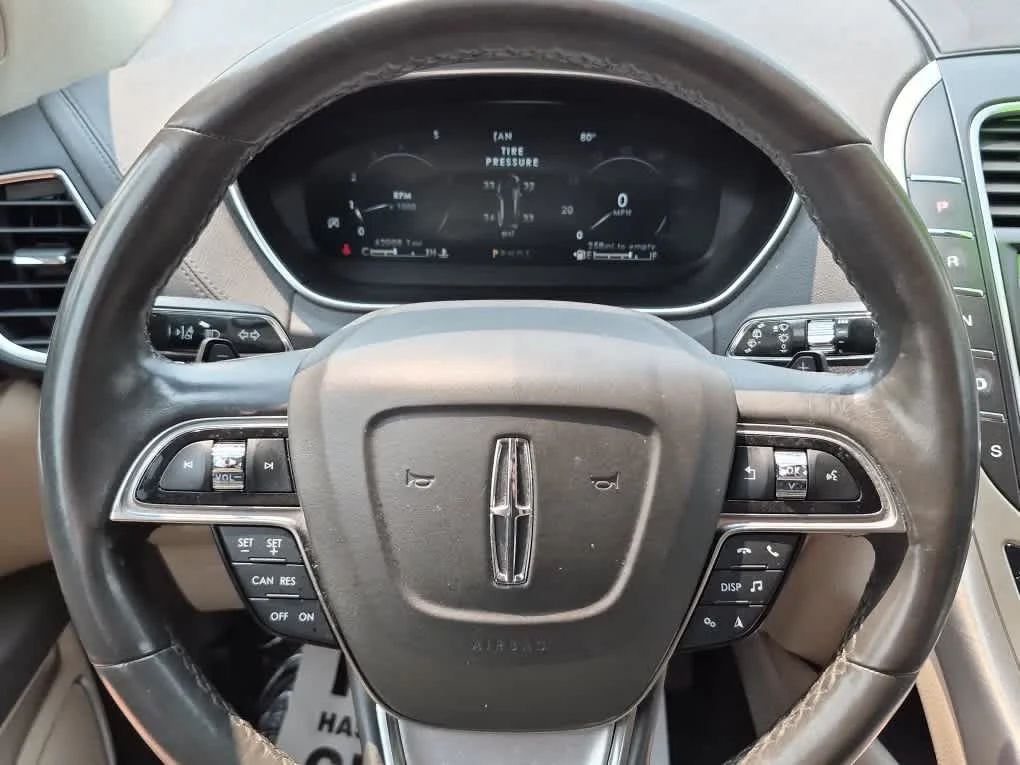 Used 2020 Iced Mocha Lincoln Standard image 15