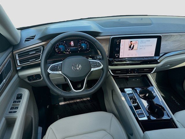 2026 Volkswagen Atlas SE w/Tech - Photo 18