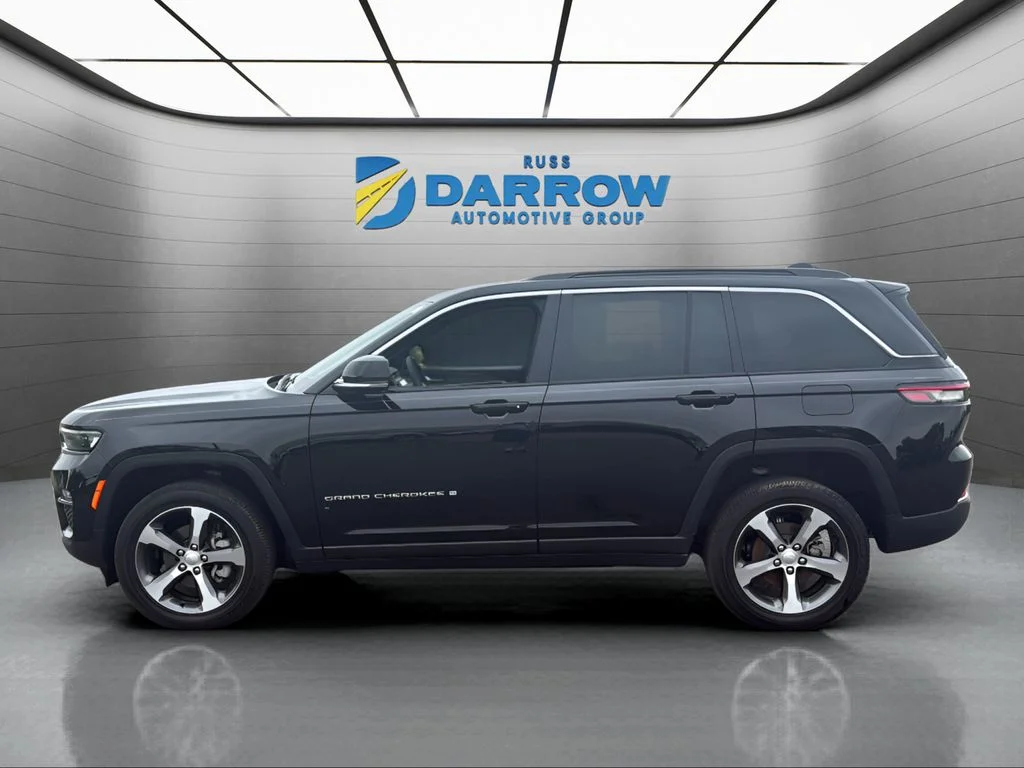 Certified Used 2025 Black Jeep Limited image 2