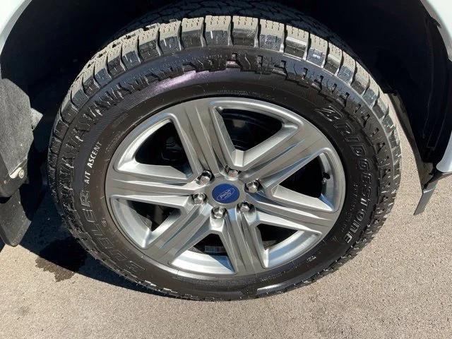 Certified Used 2019 Oxford White Ford XLT image 14