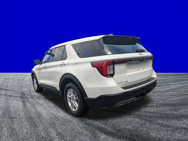 New 2026 Shadow Black Ford Lariat® image 5
