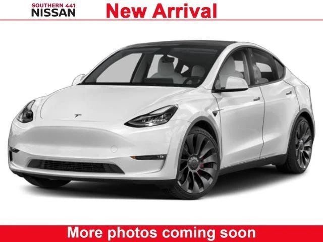 2022 Tesla Model Y Long Range Dual Motor All-Wheel Drive's photo