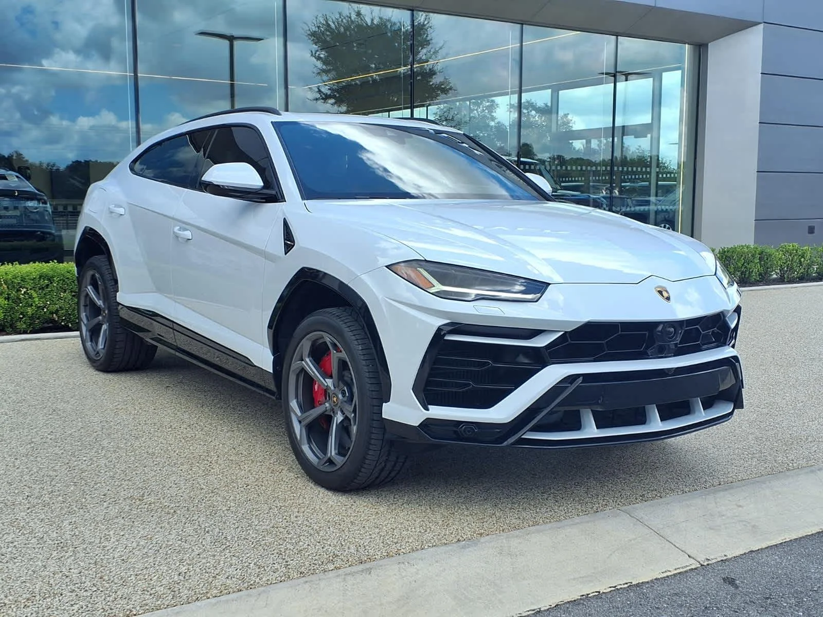 Used 2022 Bianco Monocerus Matt Lamborghini  image 4