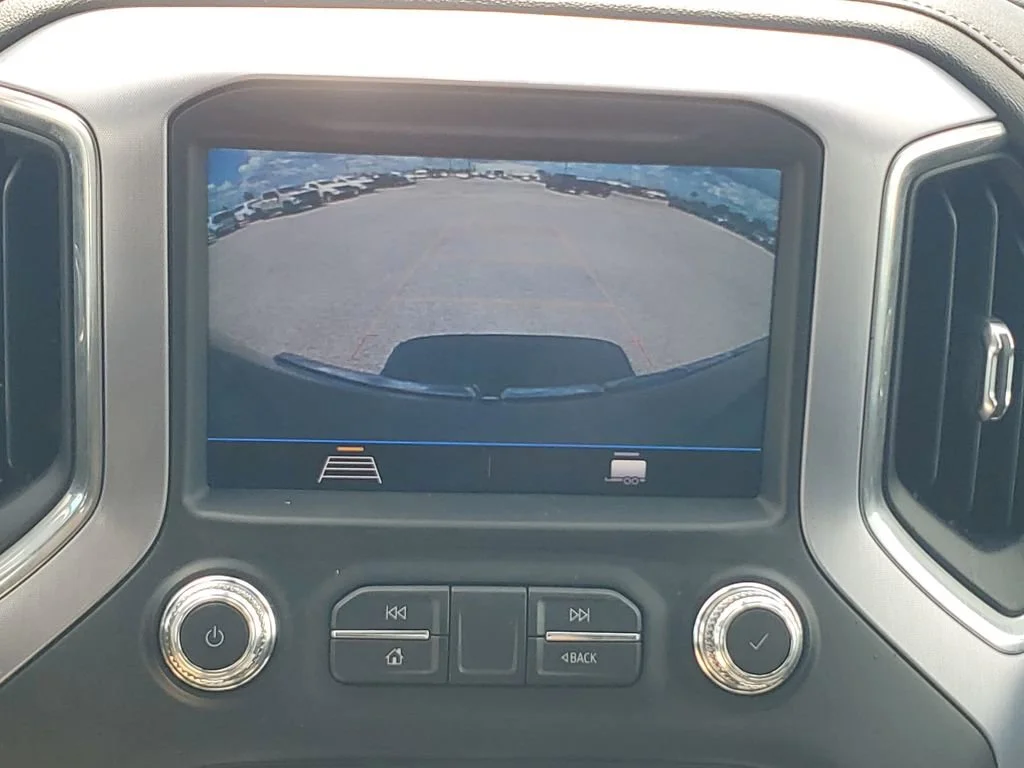 Used 2019 Gray GMC SLE image 17