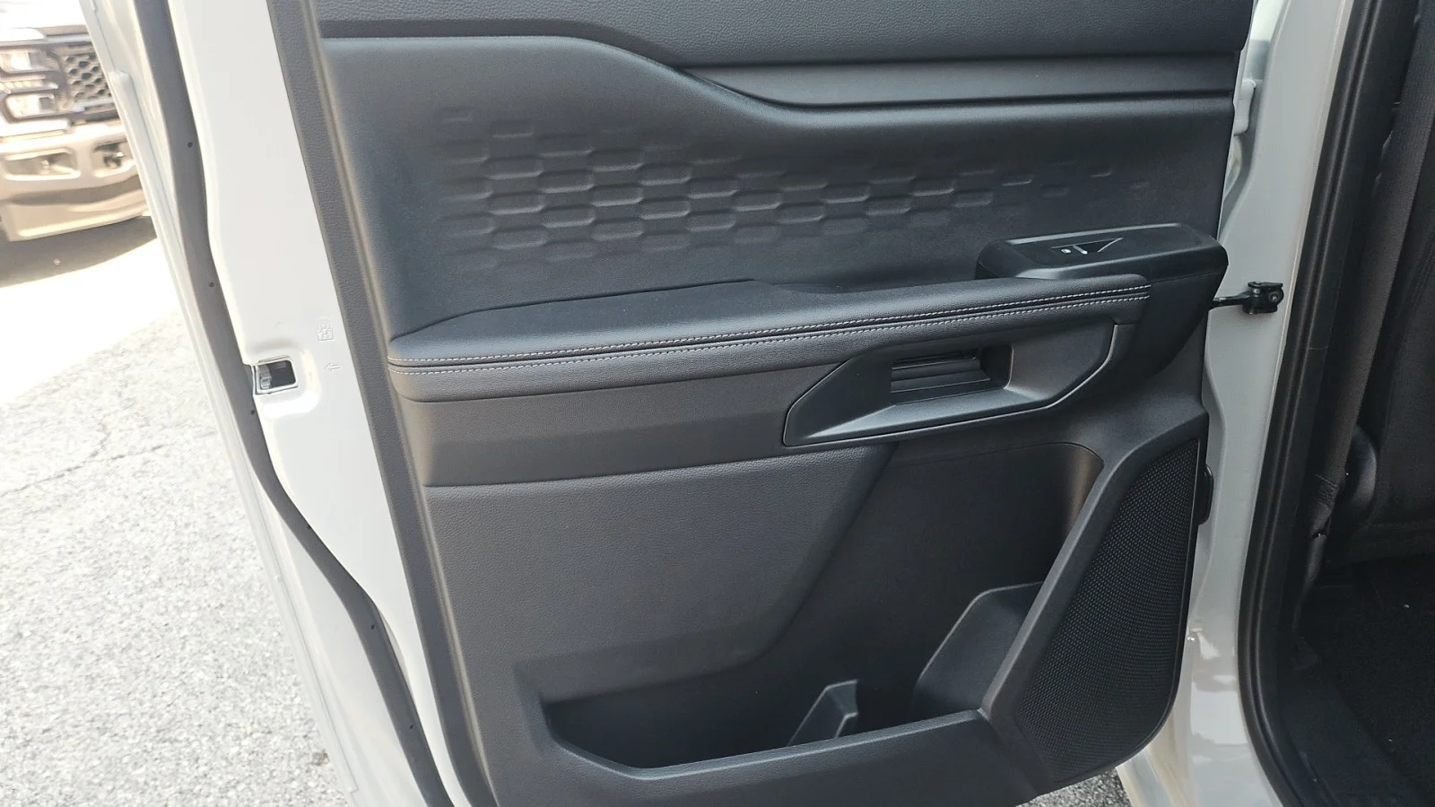 New 2026 Avalanche Ford XLT 4WD image 12