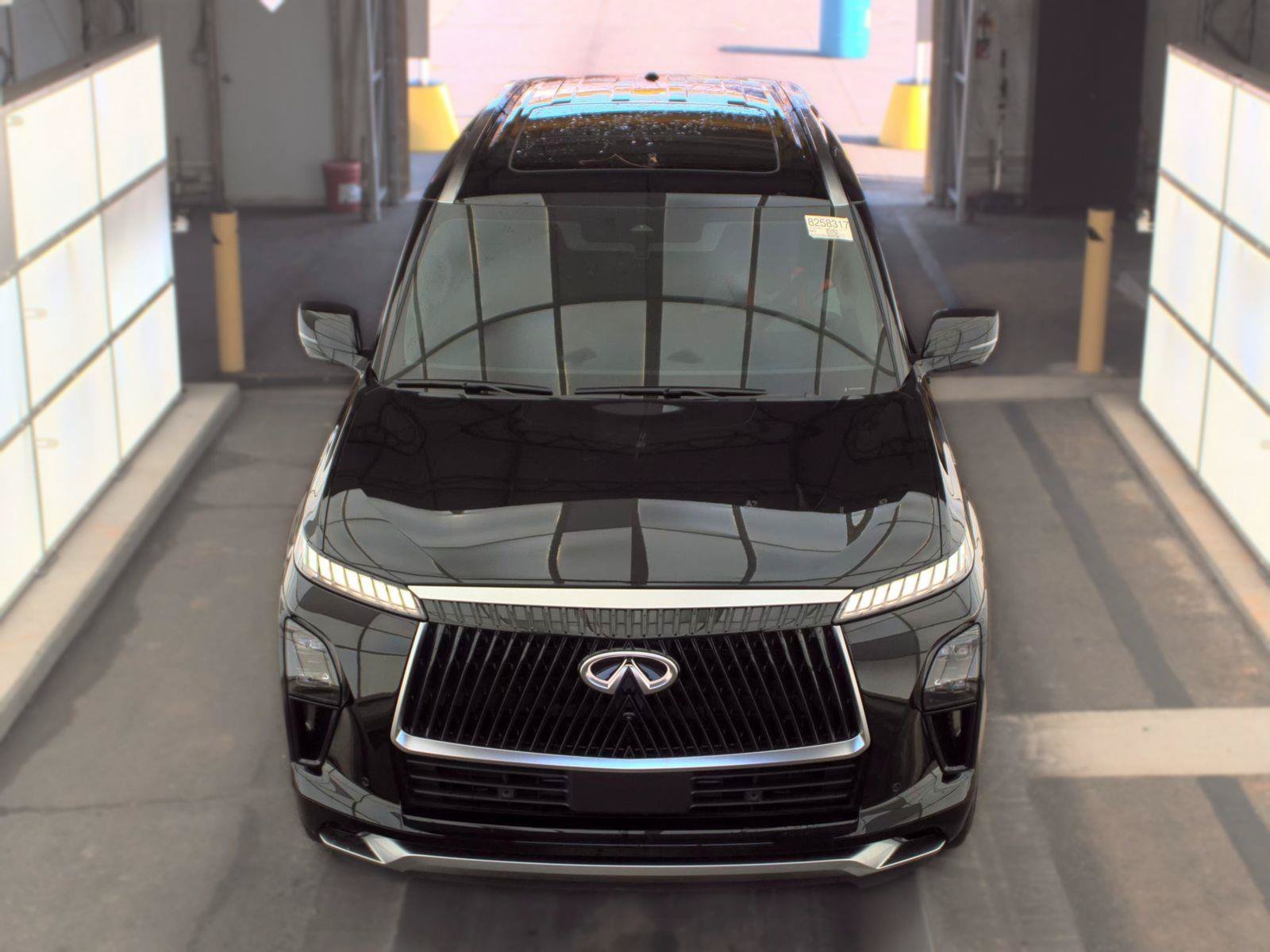 Certified Used 2025 Black INFINITI LUXE image 4