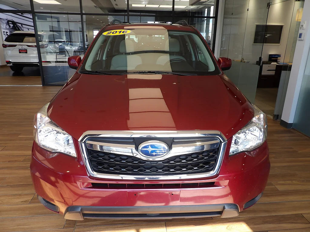 Used 2016 Subaru Forester i Premium with VIN JF2SJADCXGH492887 for sale in Cleveland, OH