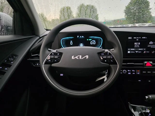 New 2026 Steel Gray Kia LX image 21
