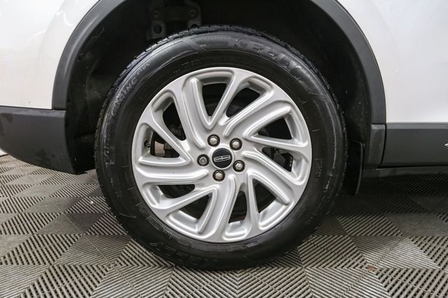 Used 2022 White Lincoln Standard image 15