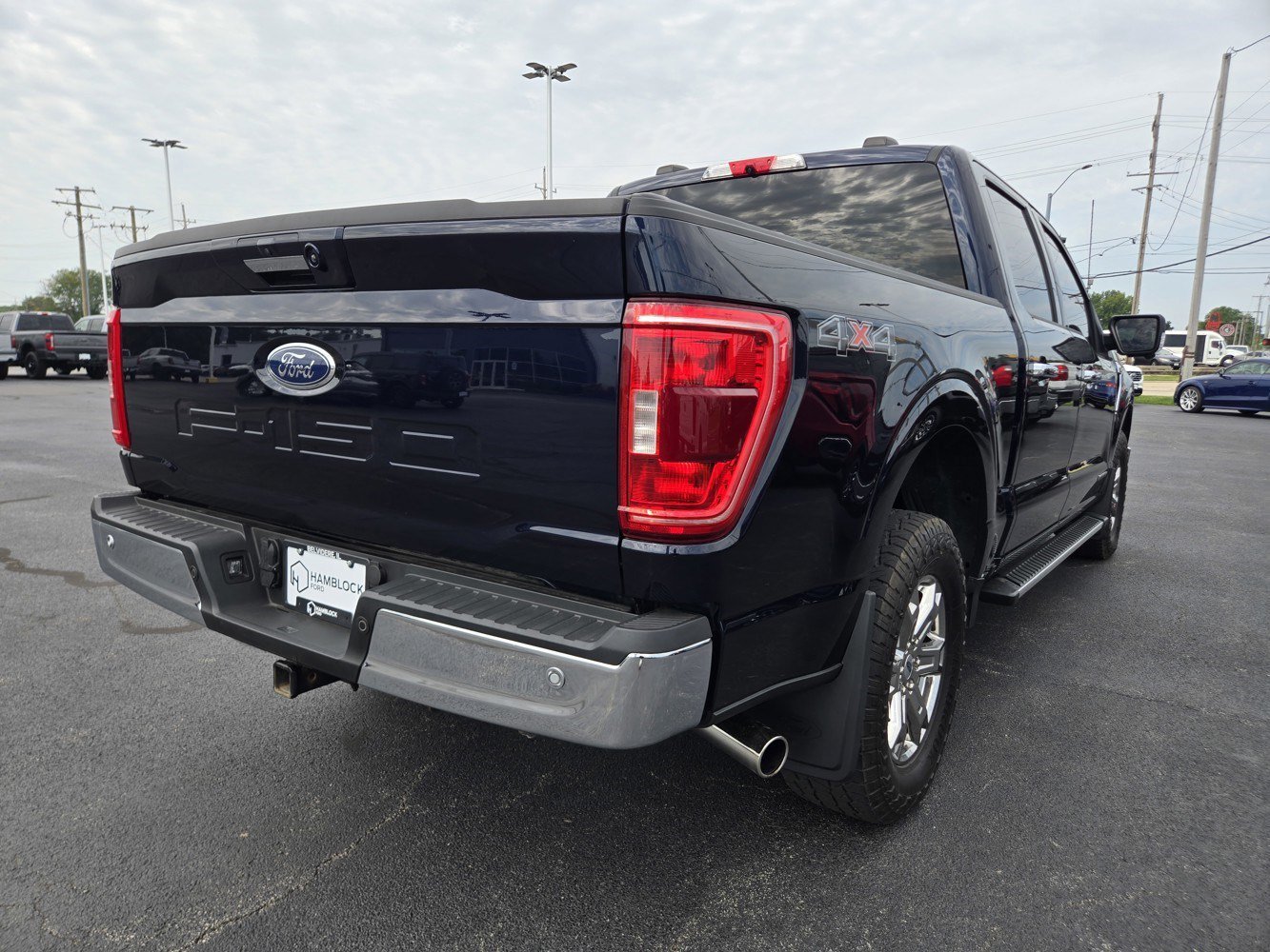 Used 2022 Antimatter Blue Metallic Ford XLT image 36