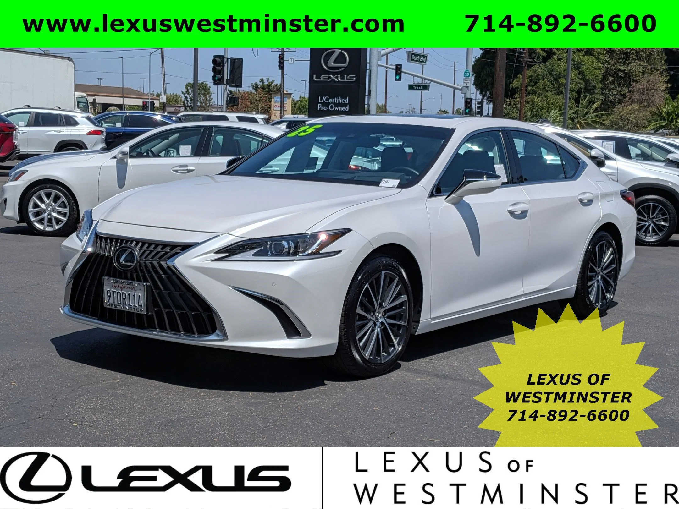 2025 Lexus ES 300h 300h's photo