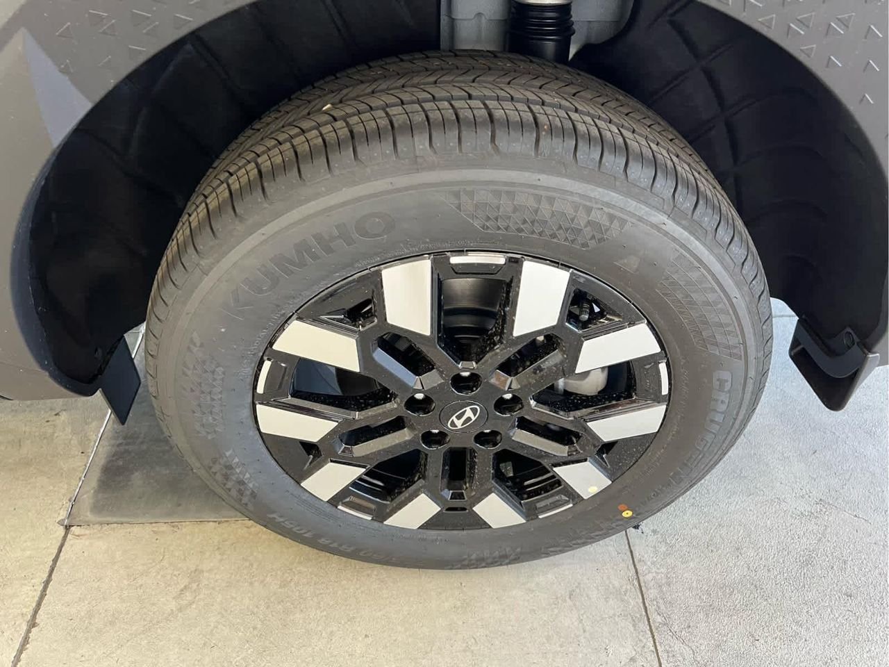 New 2026 Atlas White Hyundai SE AWD image 10