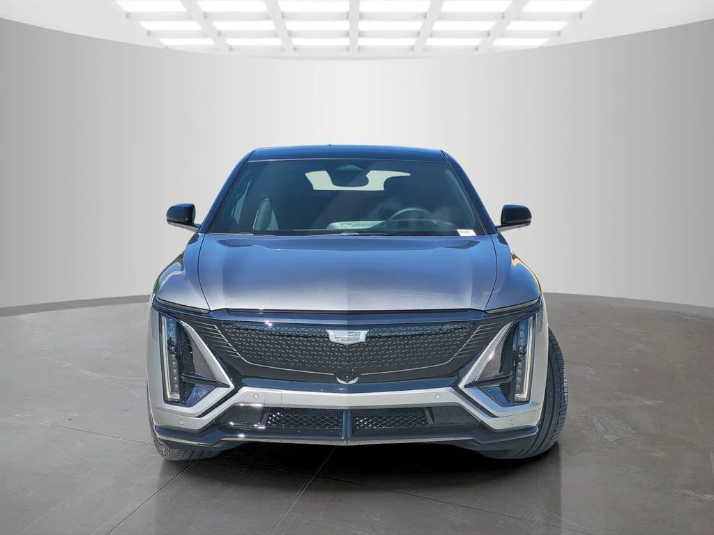 2026 Cadillac LYRIQ V Premium - Photo 2