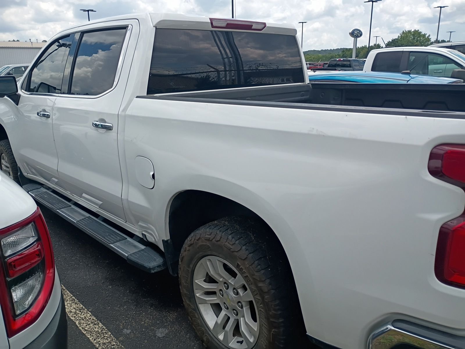 Used 2022 White Chevrolet LTZ image 4