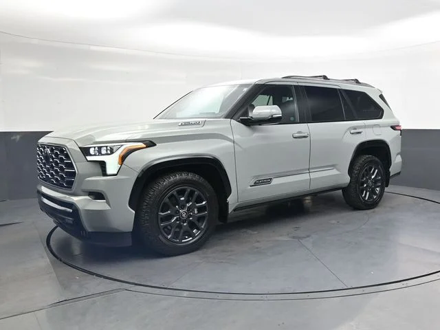 Used 2025 Lunar Toyota Platinum image 10