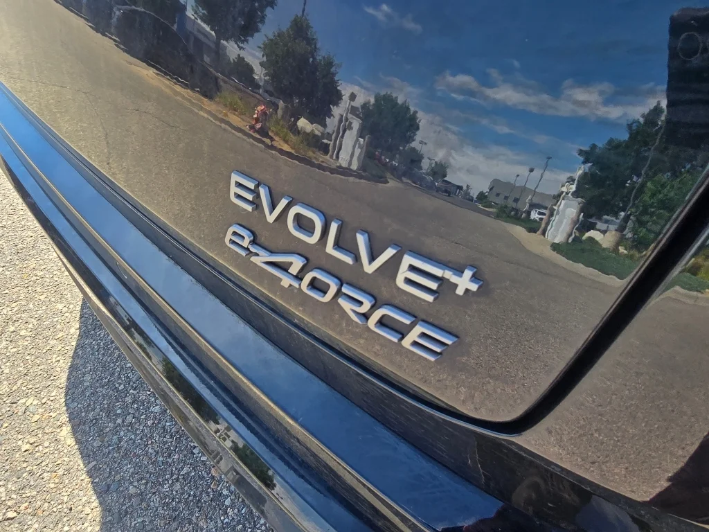 Used 2024 Northern Lights Metallic Nissan EVOLVE+ image 10