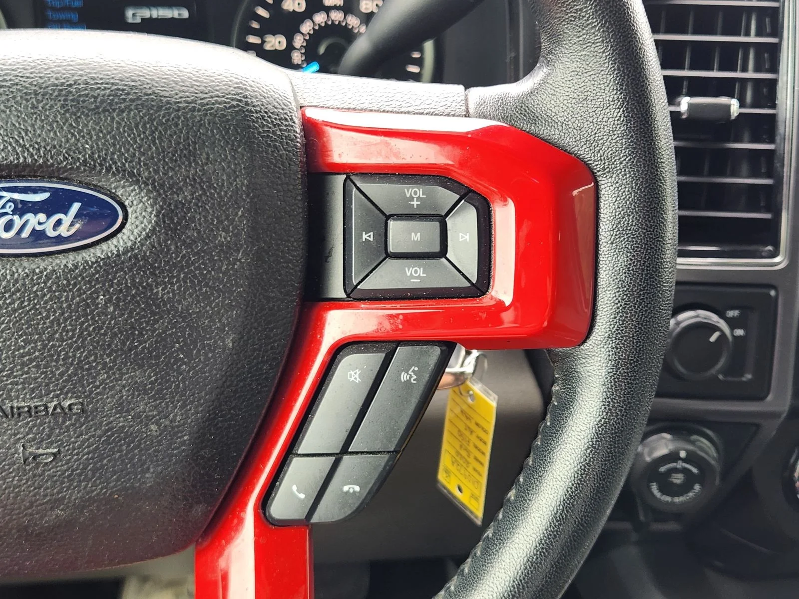 Used 2020 White Ford XLT image 29