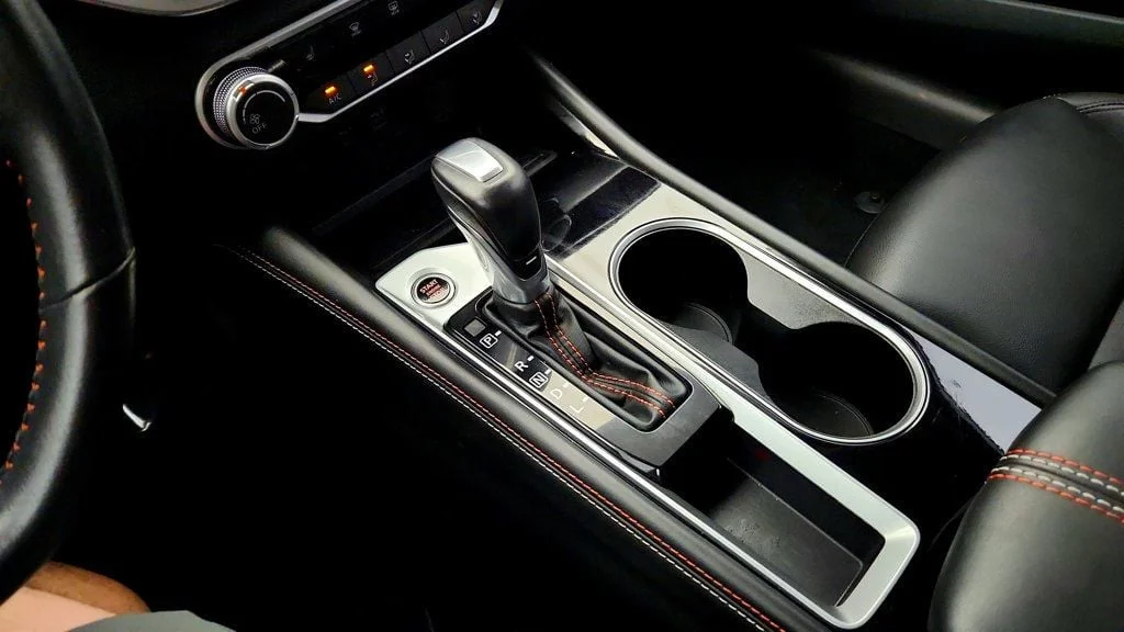 Used 2024 Brilliant Silver Metallic Nissan 2.5 SR Sedan w/ Premium Pkg feat. Moonroof image 17