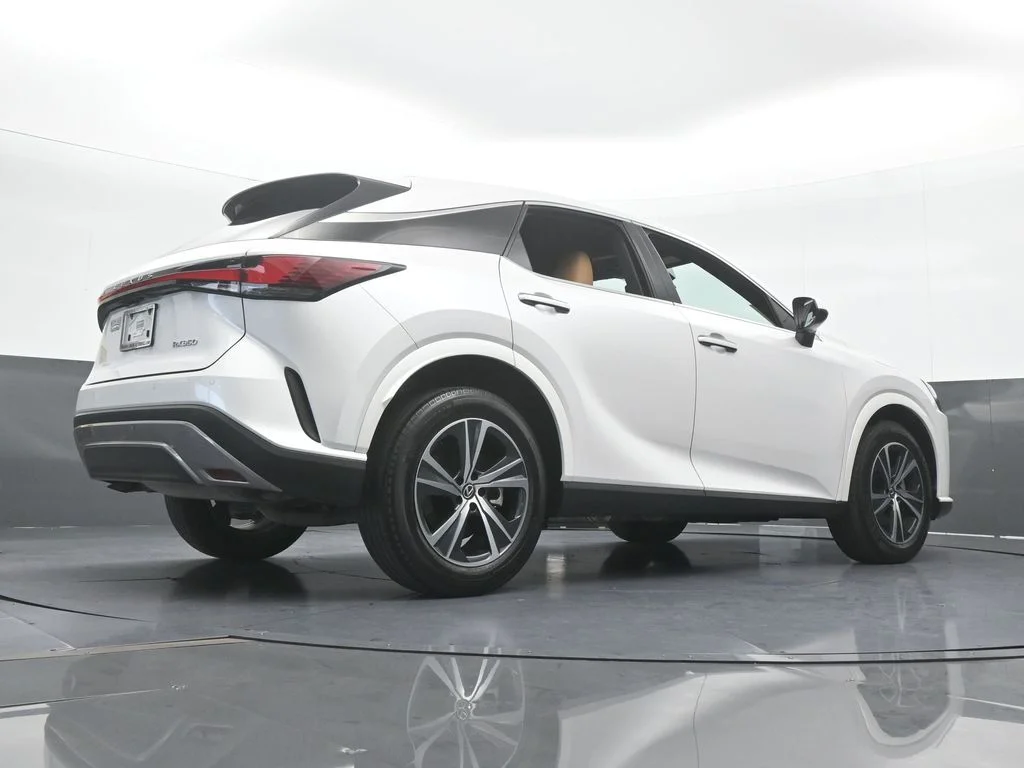 Used 2025 White Pearl Lexus 350 image 60