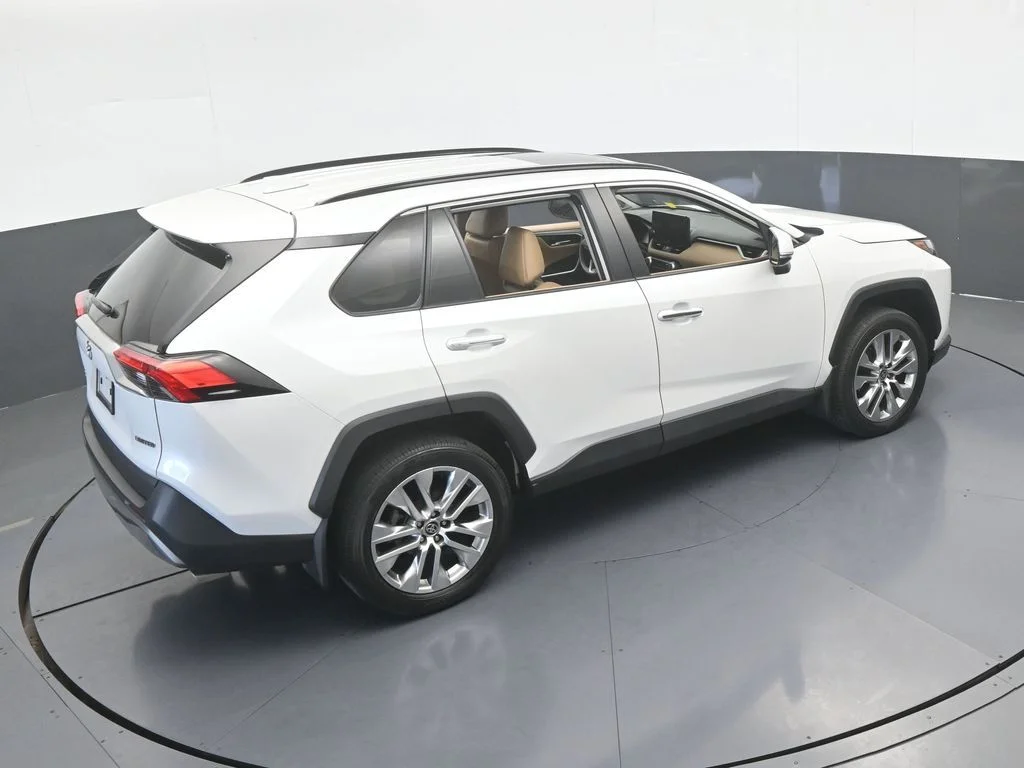 Used 2023 Ice Cap Toyota Limited image 49