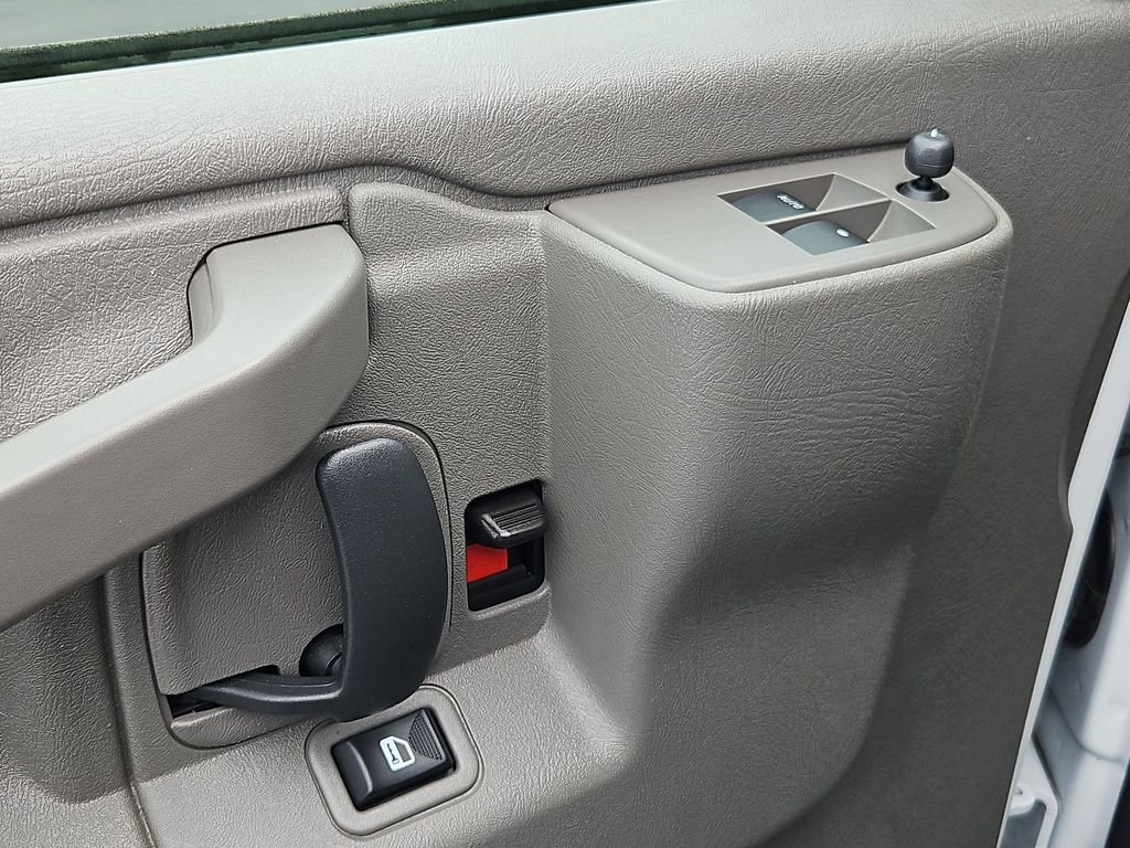 Used 2023 Summit White Chevrolet LS image 10
