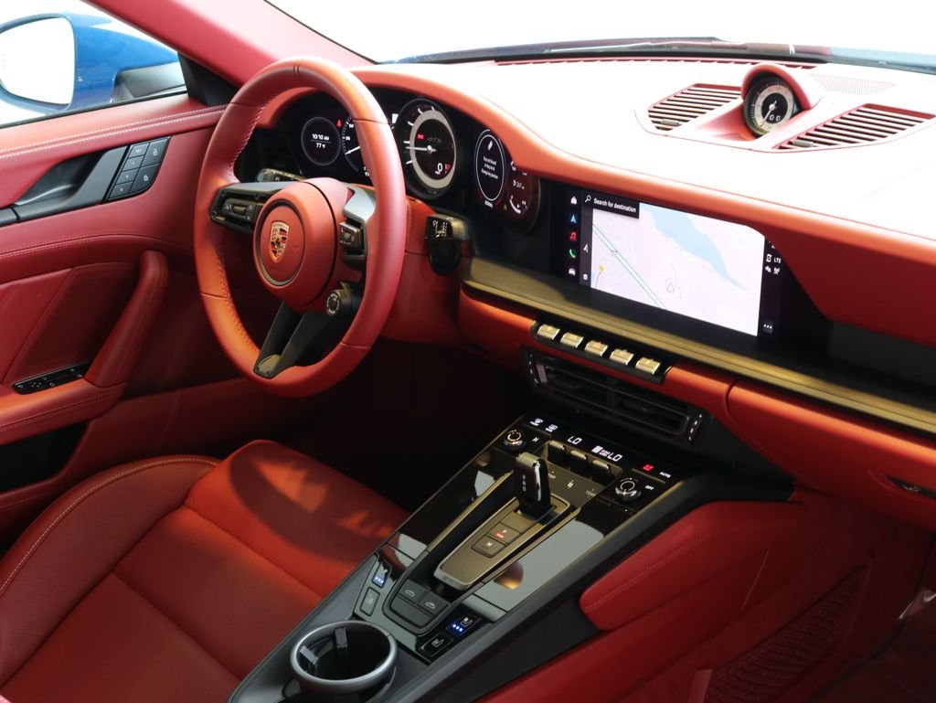Used 2024  Porsche Targa 4 GTS image 25