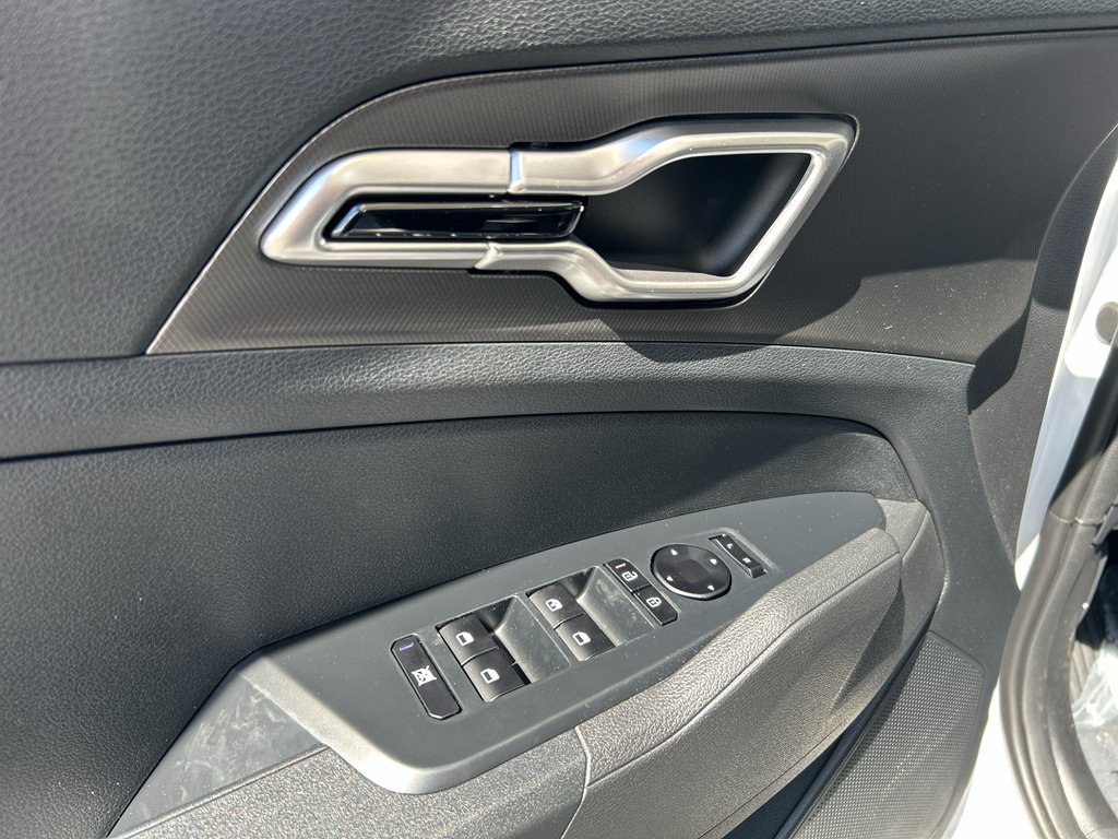 New 2026 Glacial White Pearl Kia LX image 17