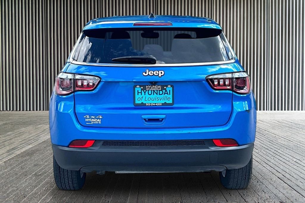 Used 2023 Blue Jeep Sport image 5