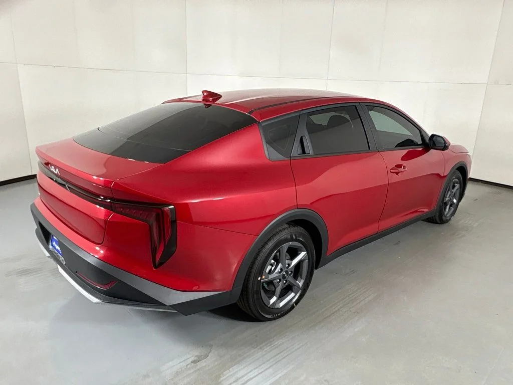 New 2026 Currant Red Kia LXS image 8