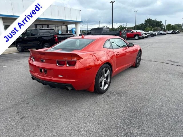 Used 2013 Red Chevrolet SS image 4
