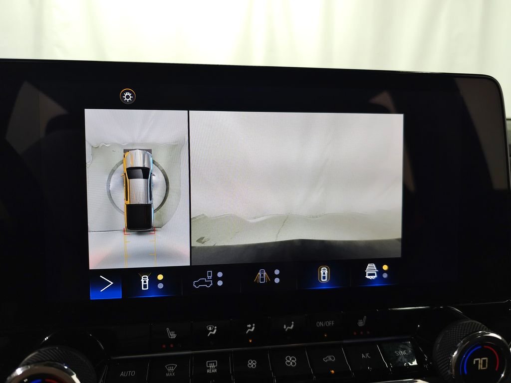 Used 2024 Black Chevrolet Z71 image 25