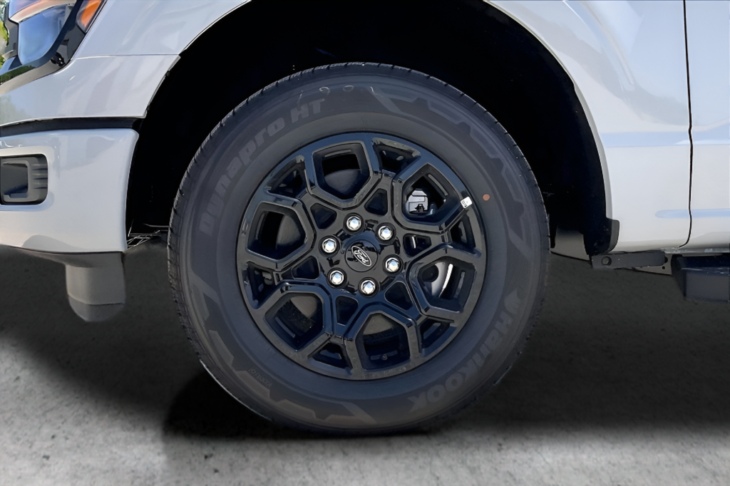 New 2026 Avalanche Ford XLT image 20