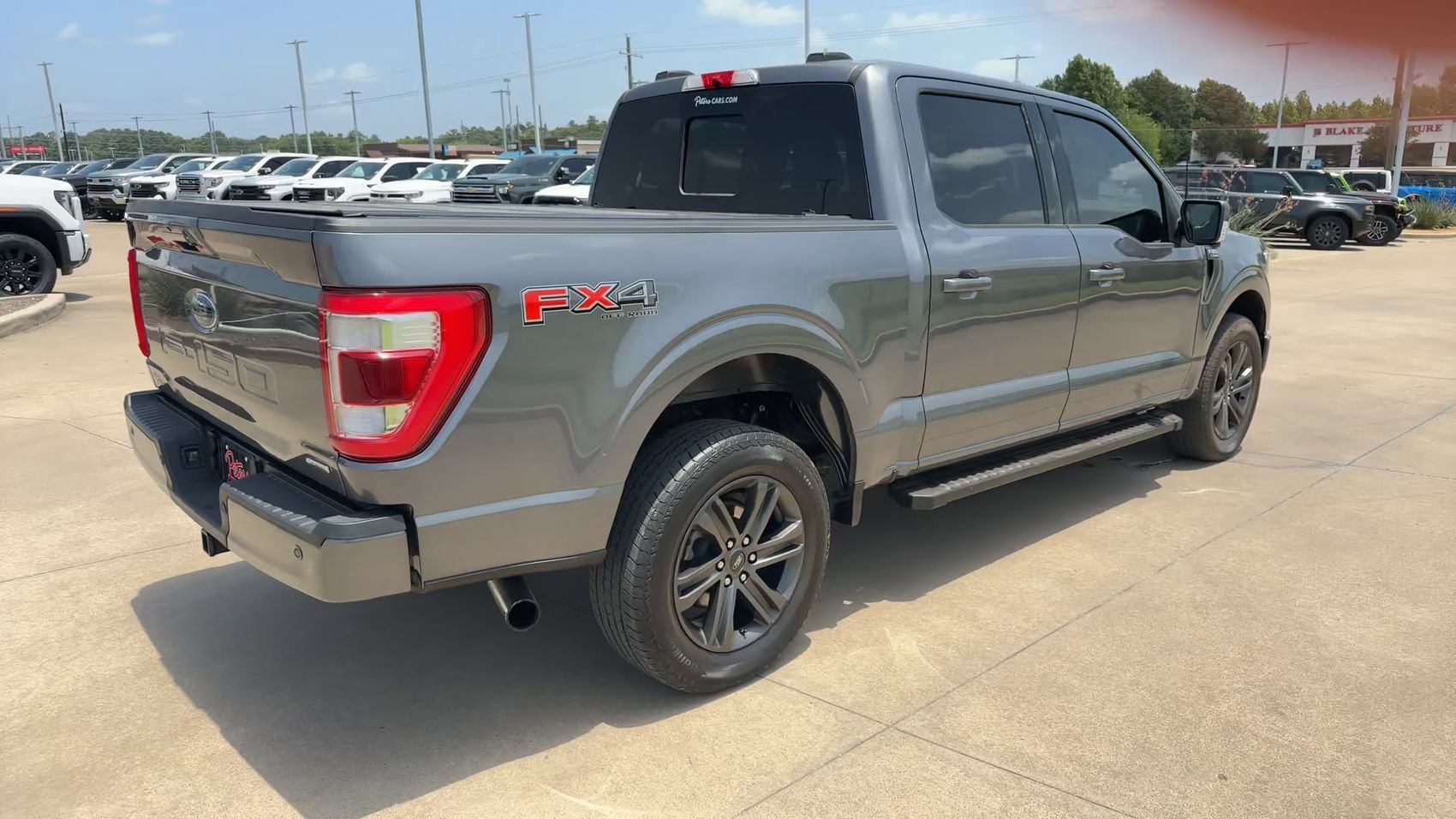 Used 2021 Gray Metallic Ford LARIAT image 8