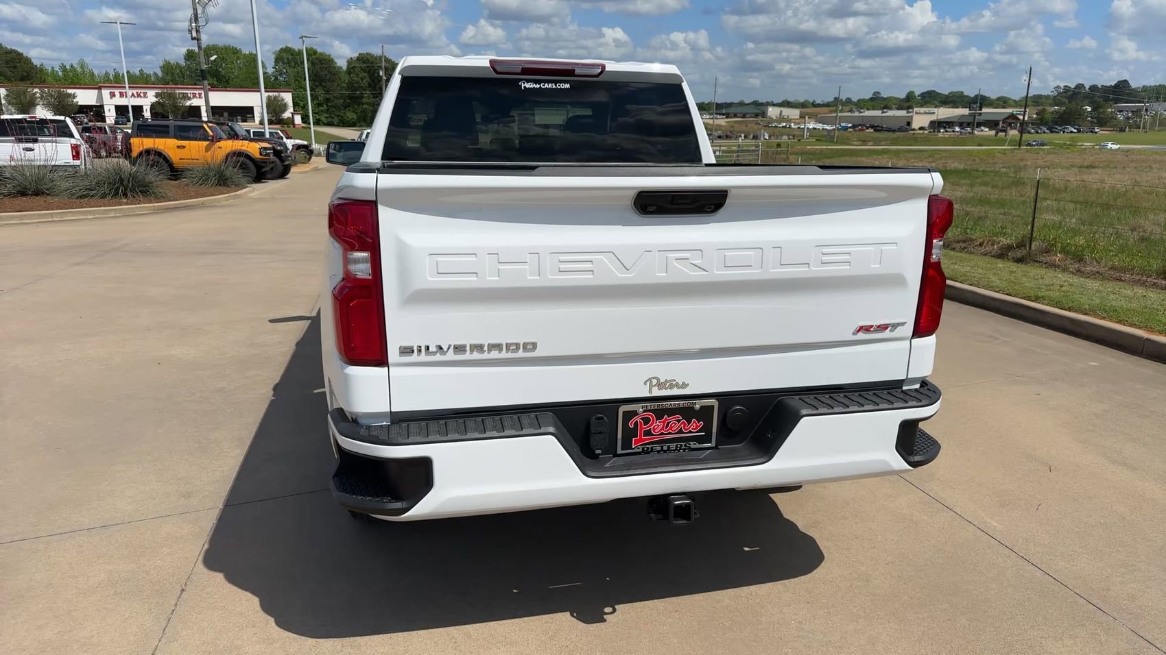 Used 2025 Summit White Chevrolet RST image 8