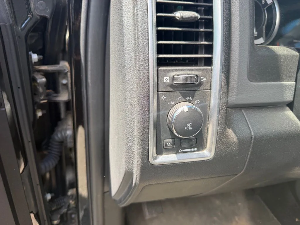Used 2017 Black Ram Big Horn image 11