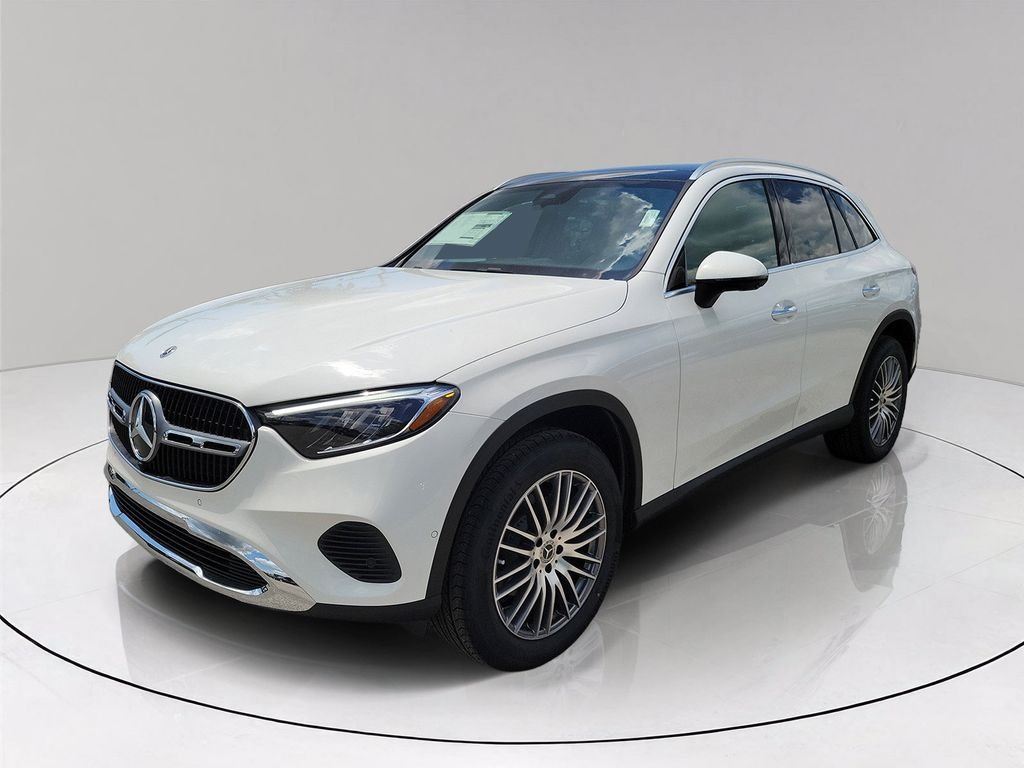 New 2026 White Mercedes-Benz GLC 300 image 3
