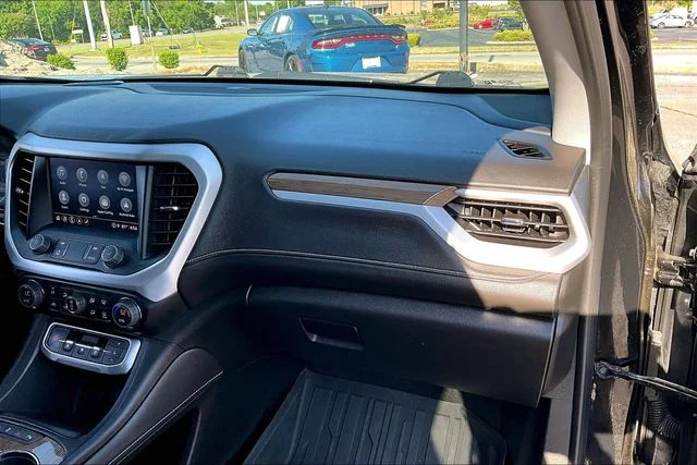 2023 GMC Acadia SLE - Photo 21