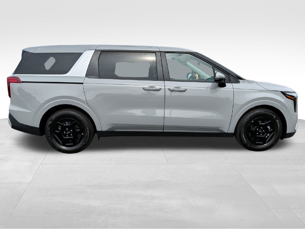 New 2027 Ceramic Silver Kia LX image 8