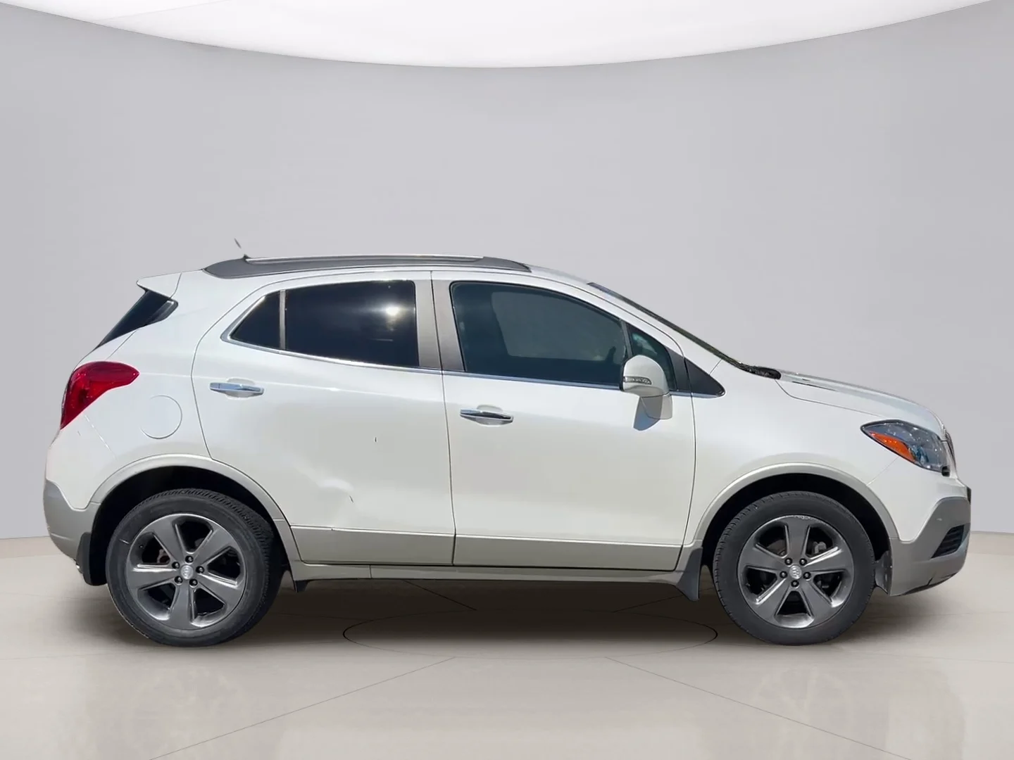 Used 2014 White Buick BASE image 7