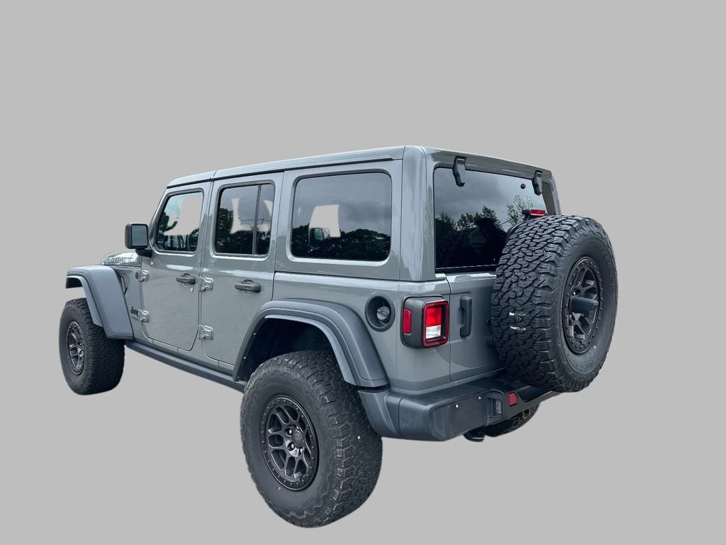 Used 2022 Gray Jeep Unlimited High Tide image 3