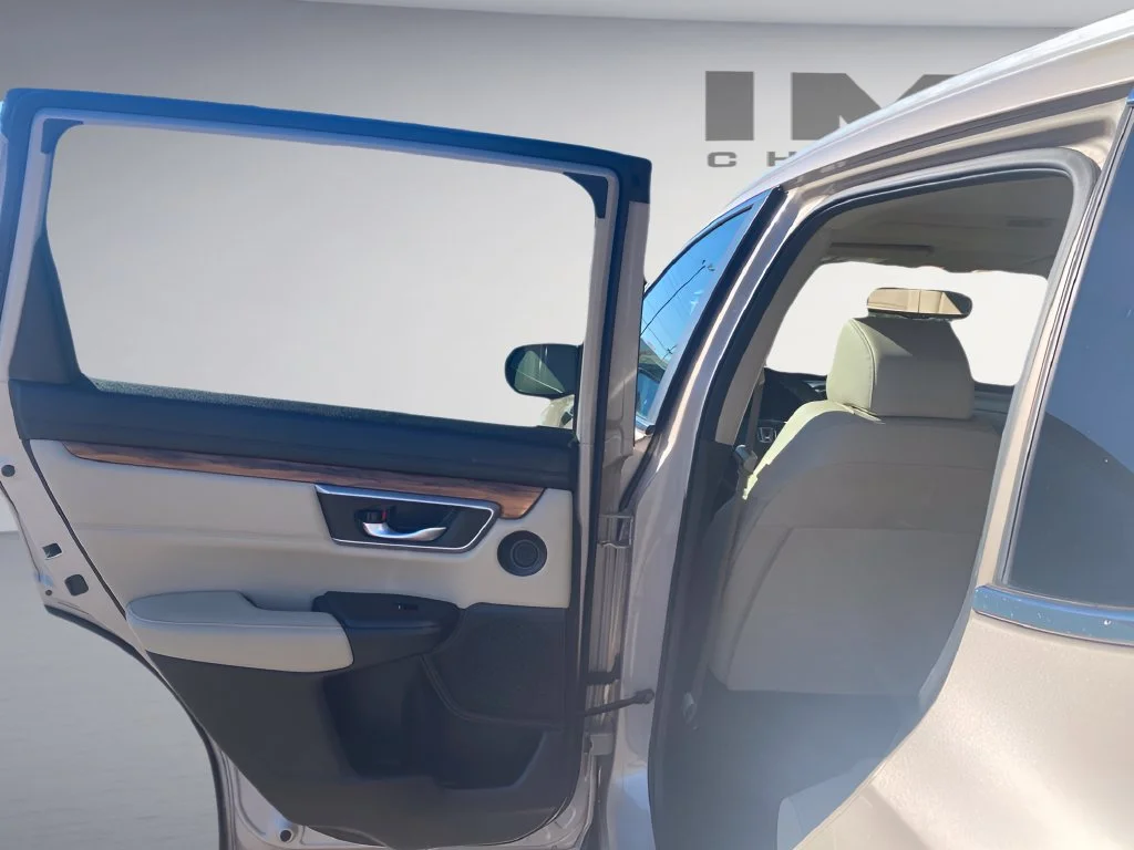 Used 2018  Honda Touring image 14