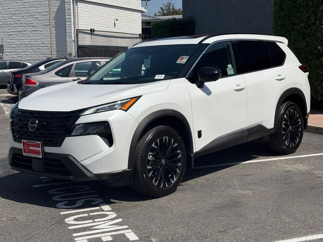 New 2026 Everest White Pearl TriCoat Nissan Dark Armor™ image 3