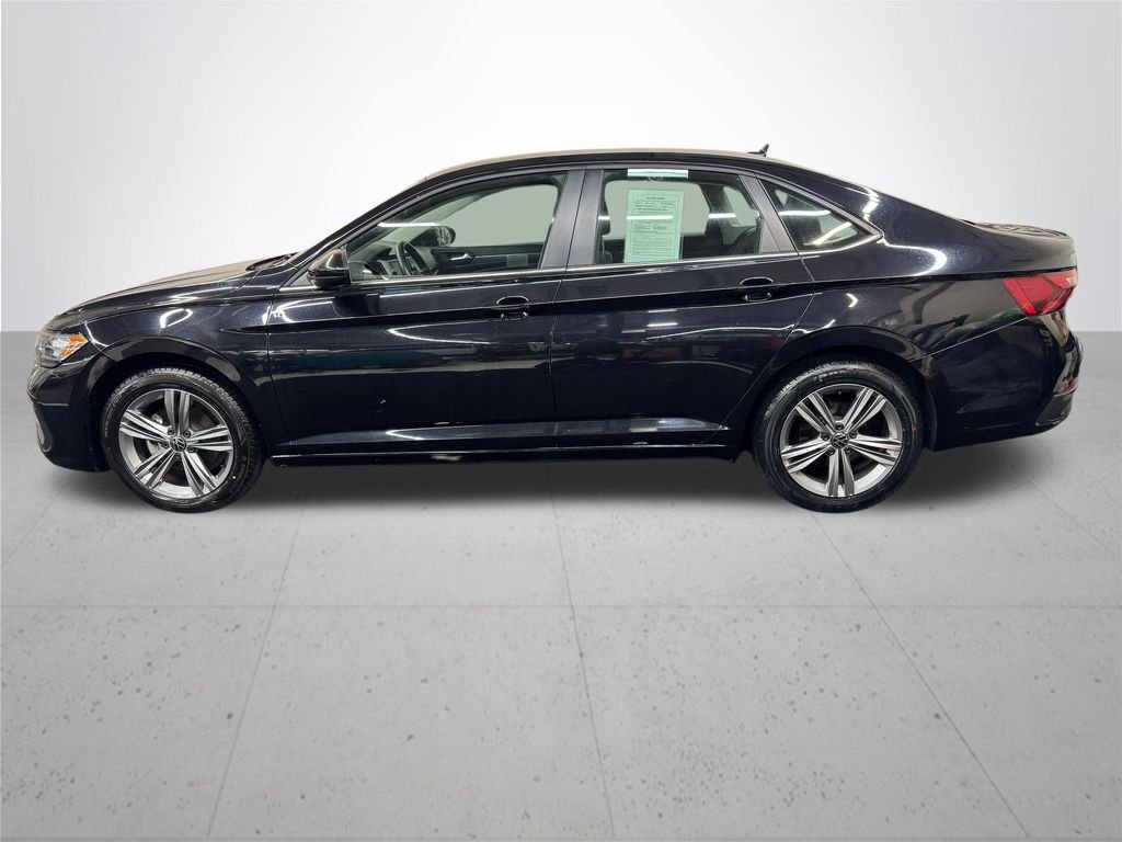 Used 2024 Black Volkswagen 1.5T SE image 3