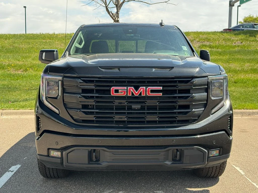 Used 2025 GMC Sierra 1500 Elevation with VIN 1GTUUCED2SZ154887 for sale in Coon Rapids, Minnesota