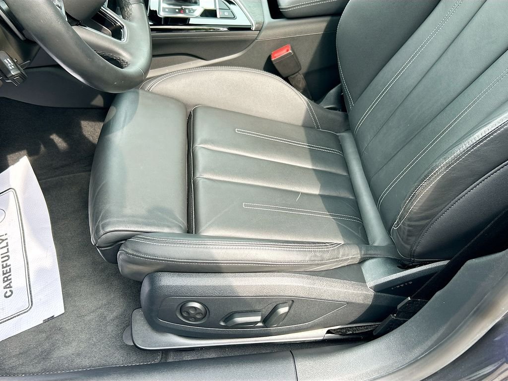 Used 2023 Daytona Gray Pearl Effect Audi S line Premium image 19