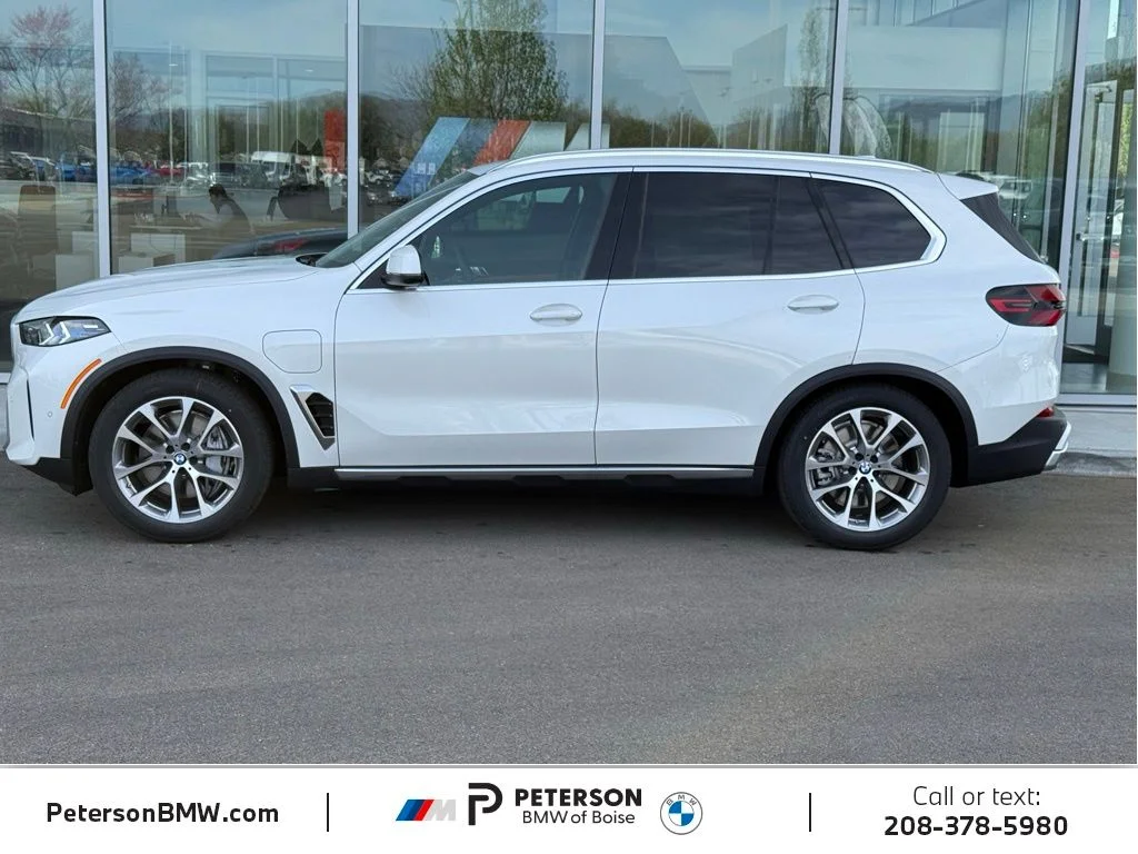 New 2026 White BMW xDrive50e image 2