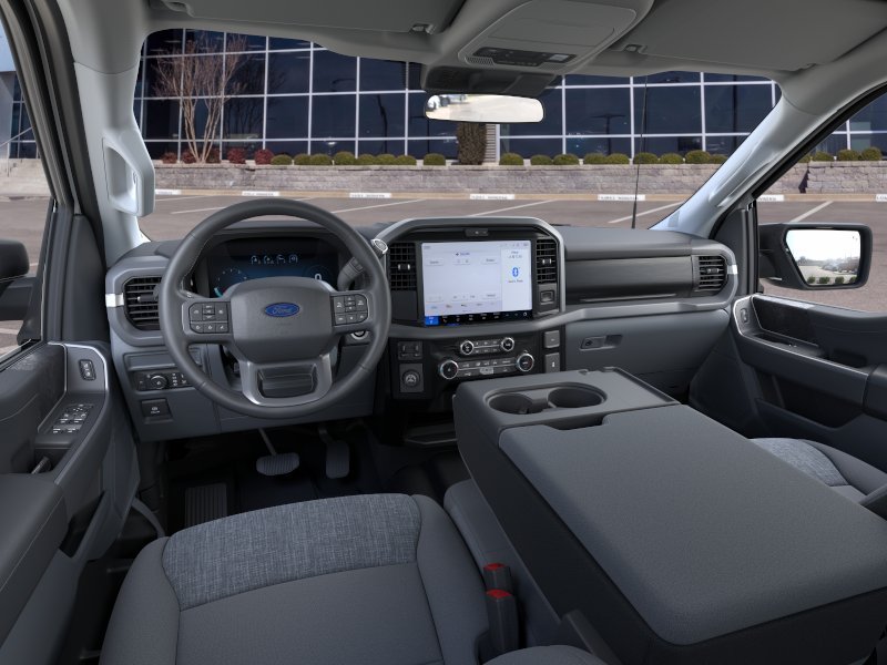 New 2026 Oxford White Ford XLT image 9