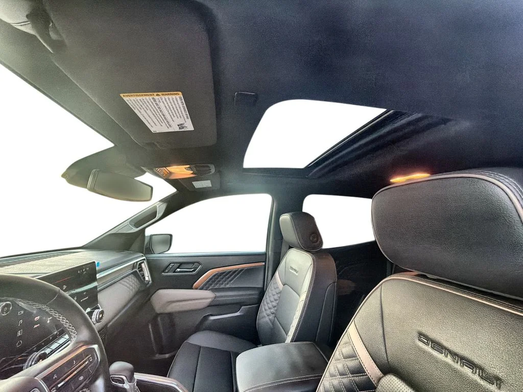 Used 2025 Silver GMC Denali image 19