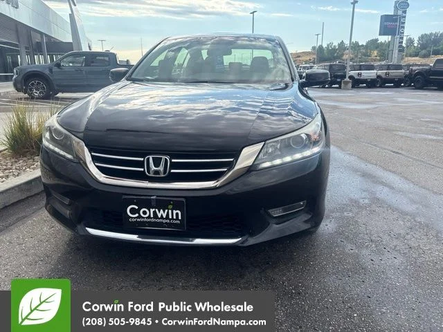 Used 2013 Black Honda EX-L image 2