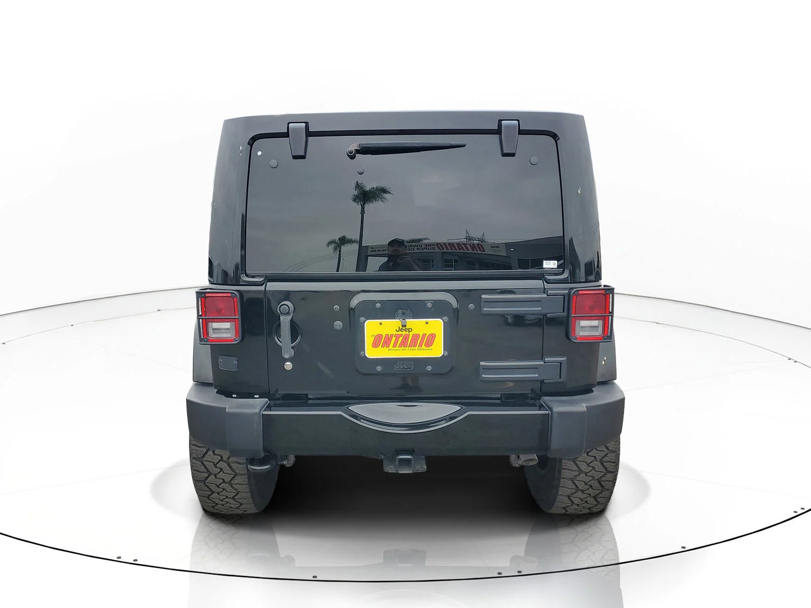 Certified Used 2018 Black Jeep Unlimited Sahara image 4